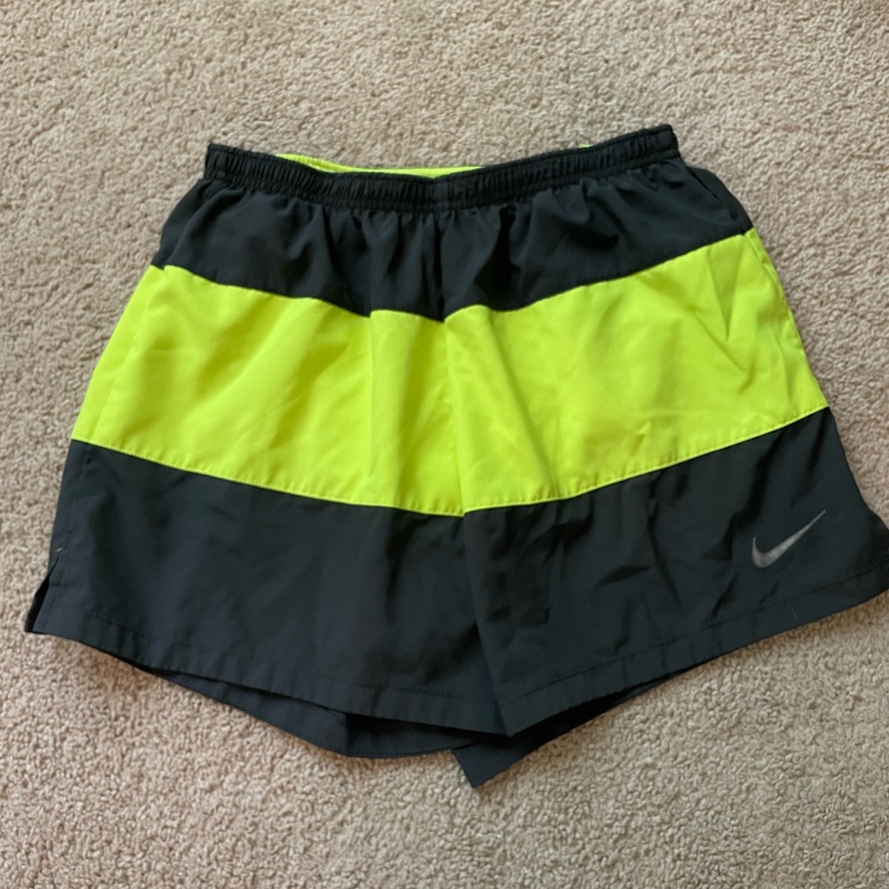 Men’s Nike neon and grey running shorts!